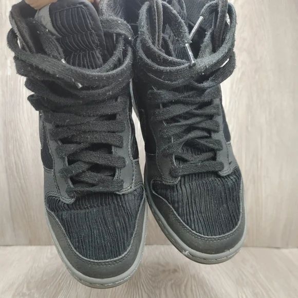 Nike Dunk Sky High Wedge Black Metallic Hematite Pleated Sneaker 6.5 528899-015 - Picture 6 of 9